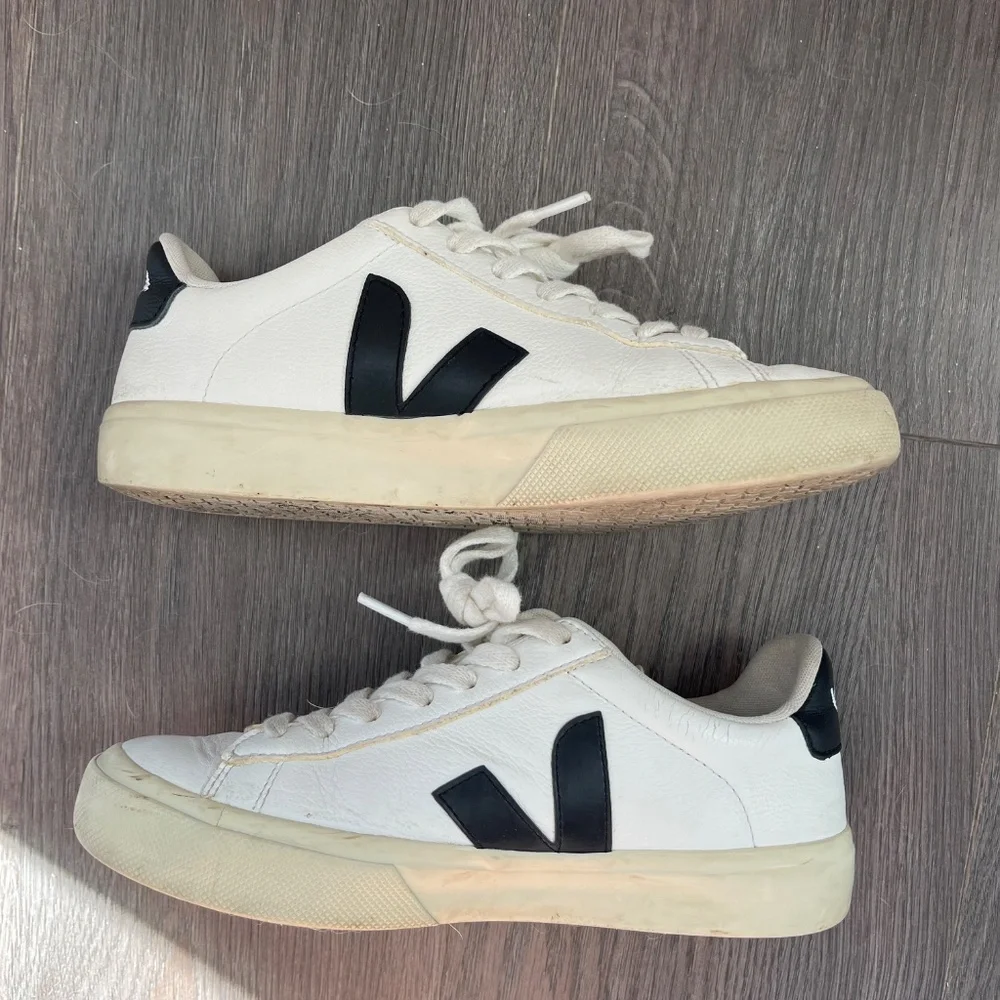 Vejas Campo women’s sneakers black and white - Picture 4 of 4